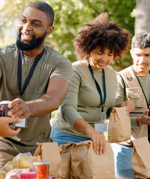 Volunteers handing out food