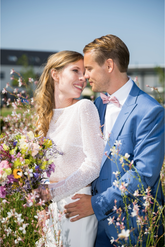 blauw trouwkostuum