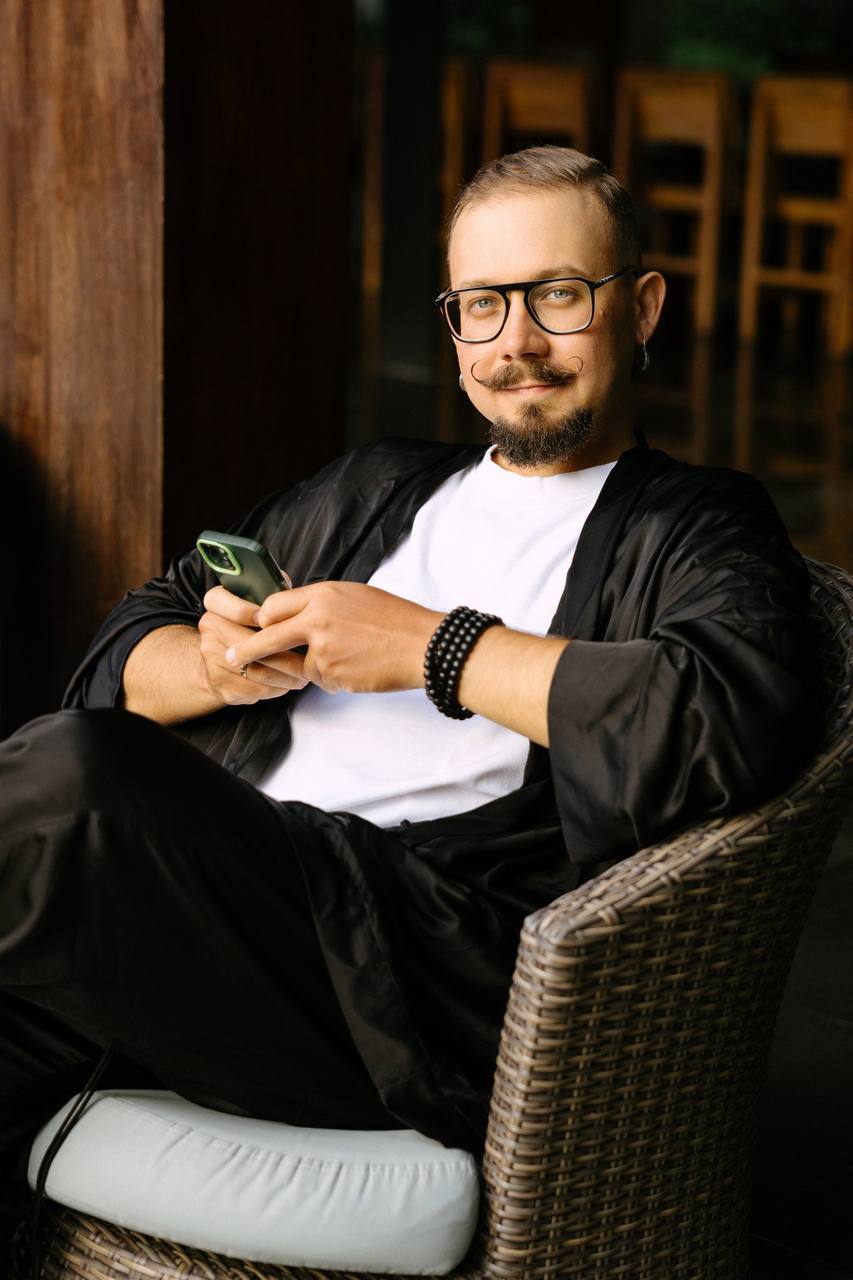 Максим Возненко