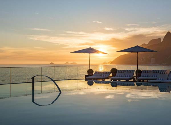 https://www.therooftopguide.com/rooftop-bars-in-rio-de-janeiro/Bilder/fasano-rooftop-lounge-600-4.jpg