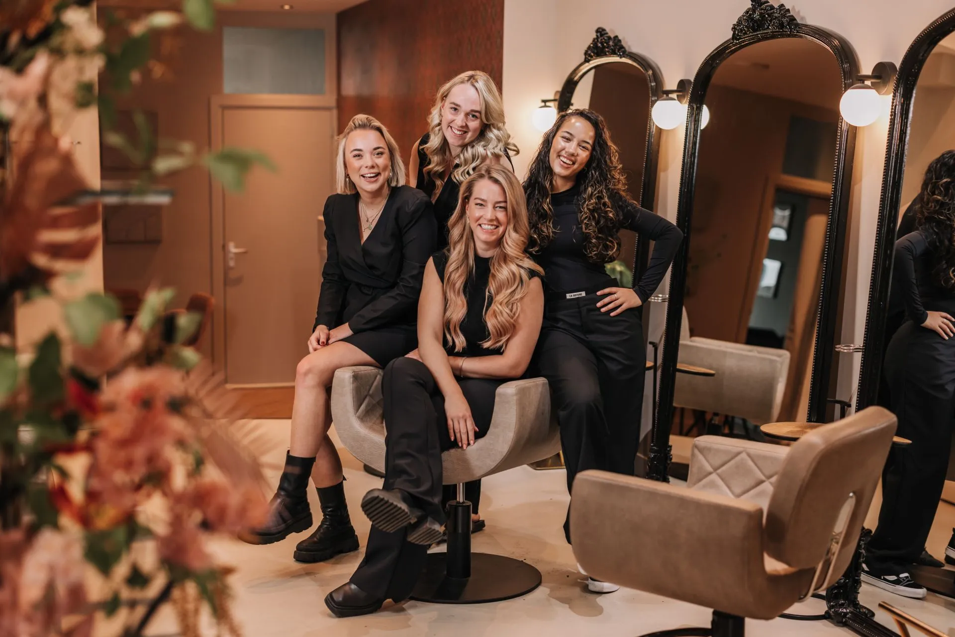 De Glam Squad van LASCORPIA in Overveen