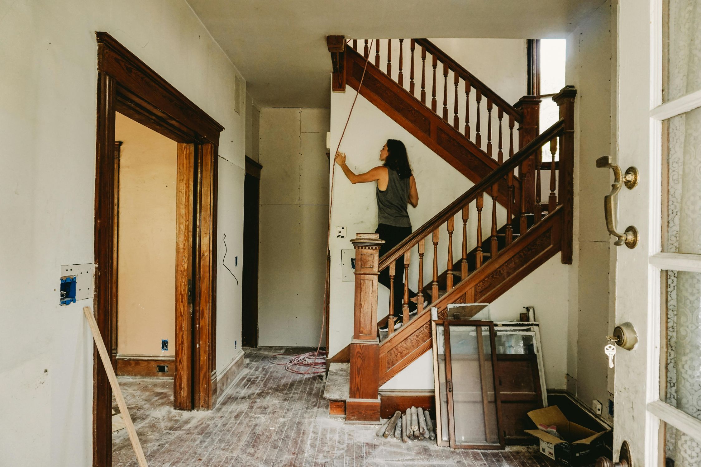 The Step-by-Step Guide to House Flipping for First-Timers