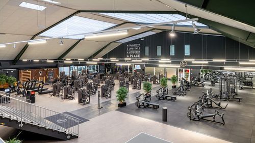Die Trainingsfläche des Fitnessstudios in Düsseldorf Oberkassel am Seestern.