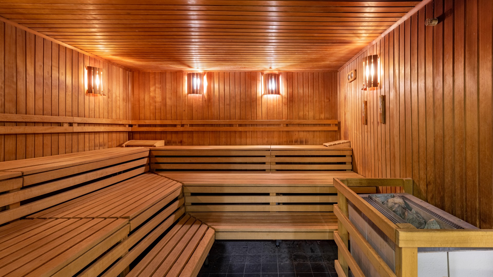 Die Finnische Sauna des Fitnessstudios in Altona.