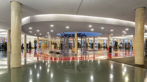 Der Functional Training Bereich des Holmes Place Fitnessstudios in Düsseldorf Wersten.