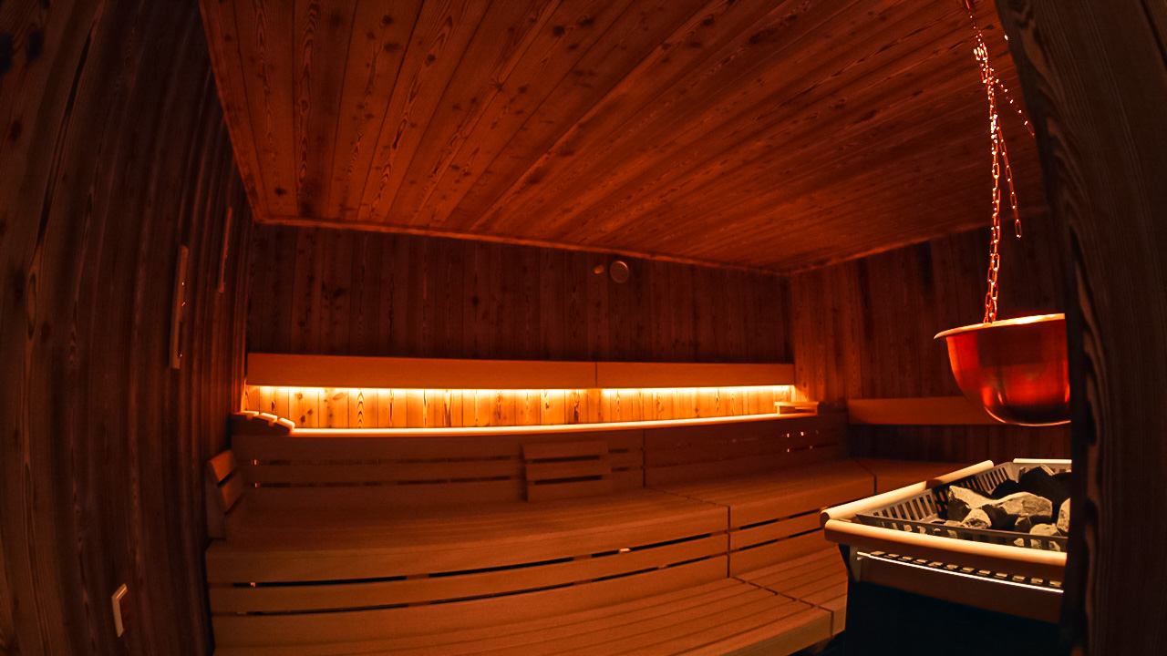Die Finnische Sauna des Holmes Place Fitnessstudios in Düsseldorf Oberkassel.
