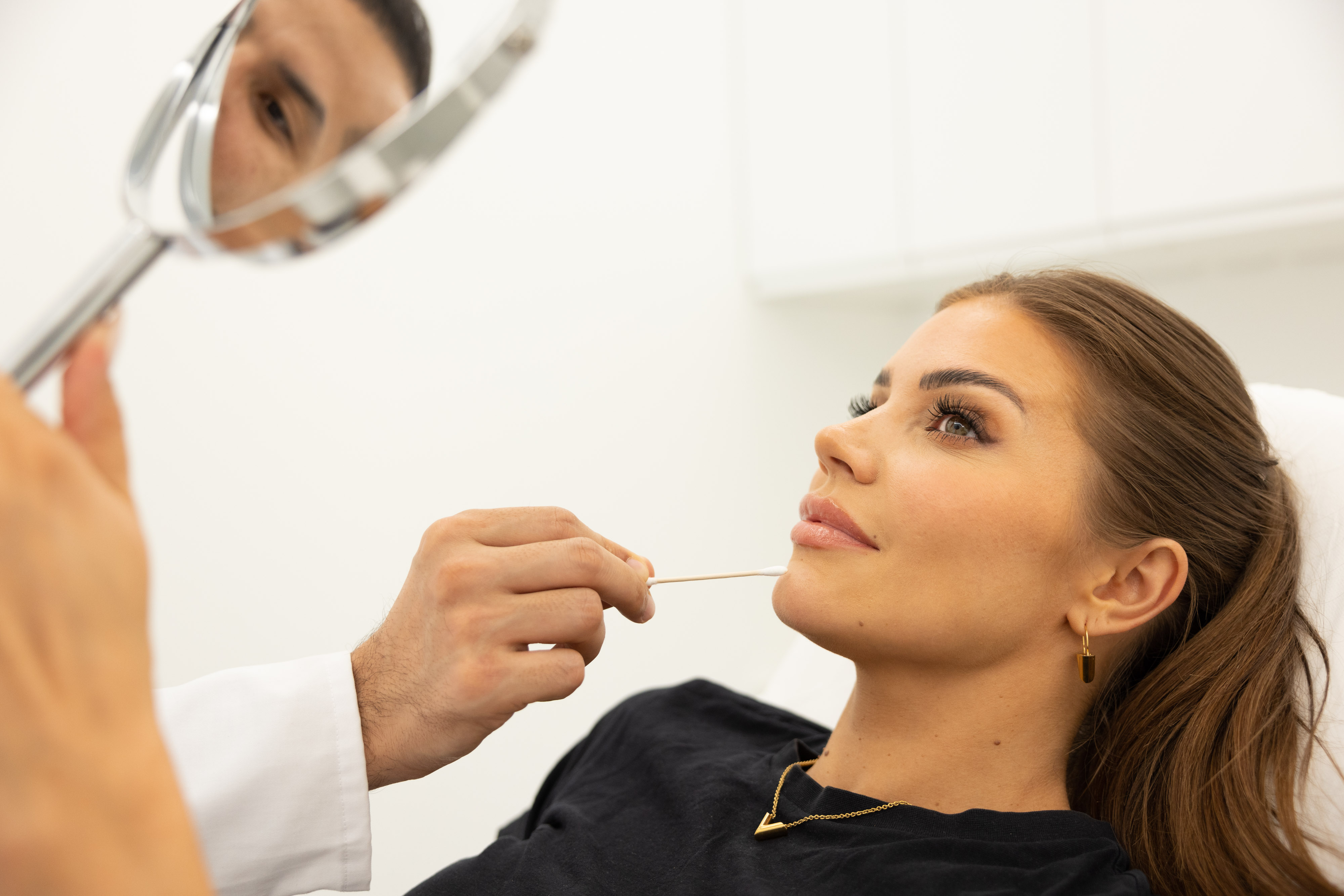 Medisinsk behandling av linjer og rynker