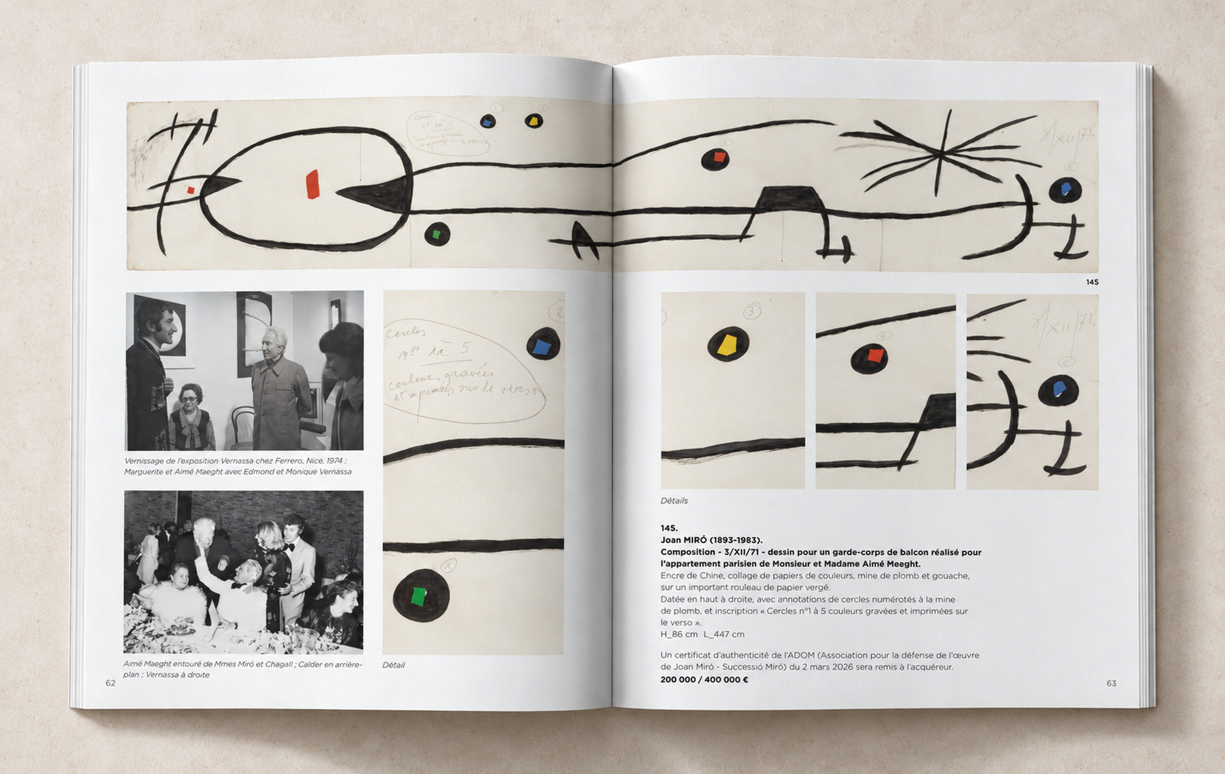 Catalogue ouvert sur un dessin panoramique de Miró et les photographies d’archives