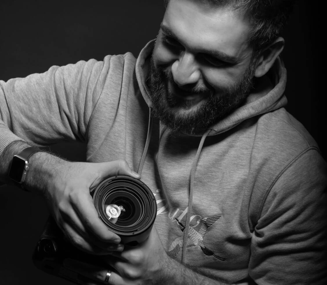 About Me - Photographer X Webflow Template