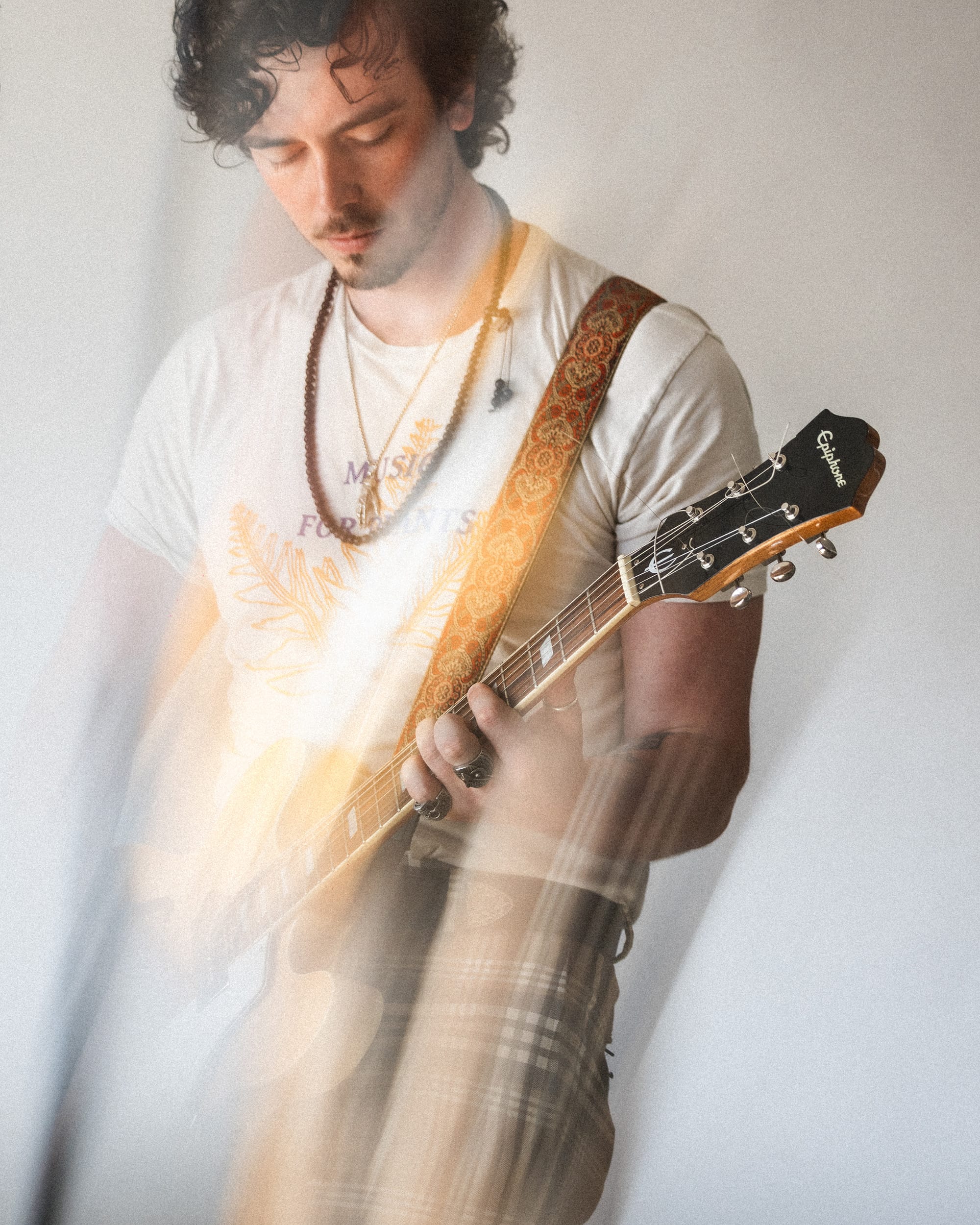 Studio - guitar prism