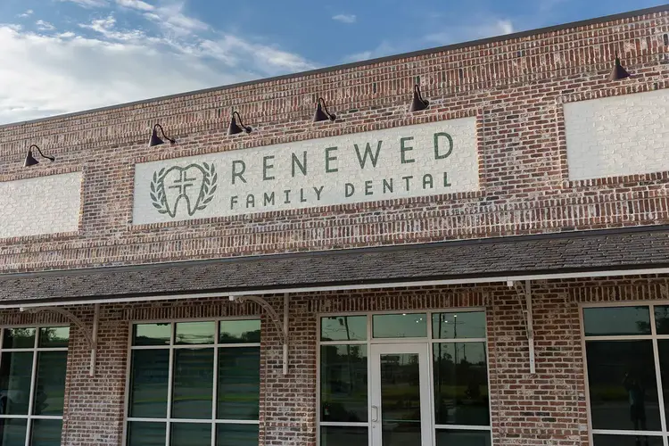 Renewed Family Dental office exterior at 5000 Common St., Lake Charles, LA
