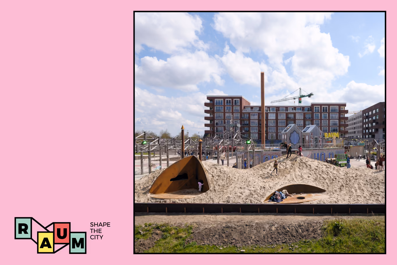 raum logo met fotografie van het terrein