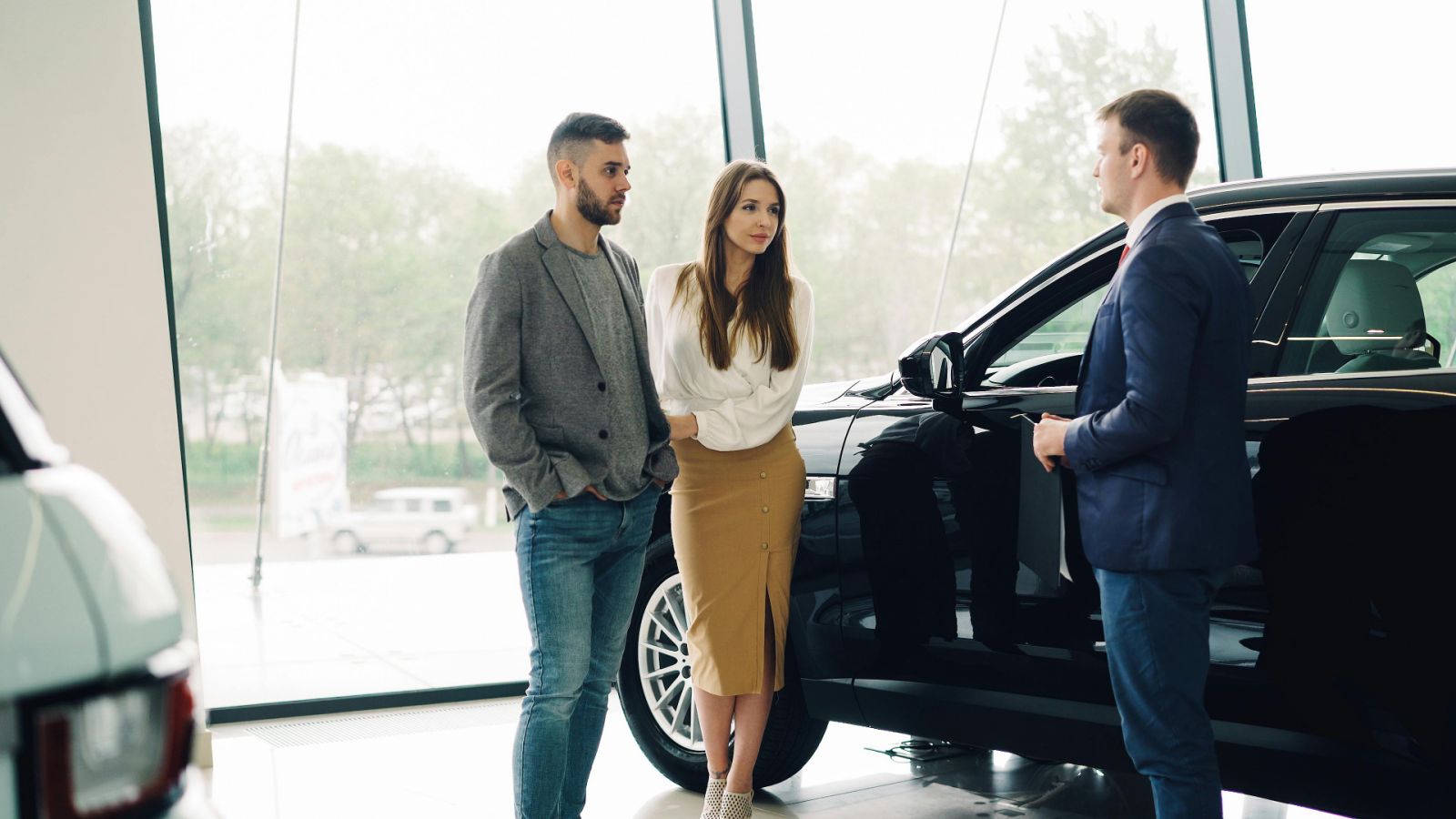 Borrower purchasing a vehicle, illustrating Karus' mission to improve lending outcomes through better credit intelligence.