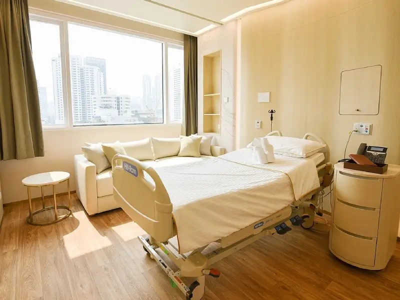 Bumrungrad Hospital IPD room