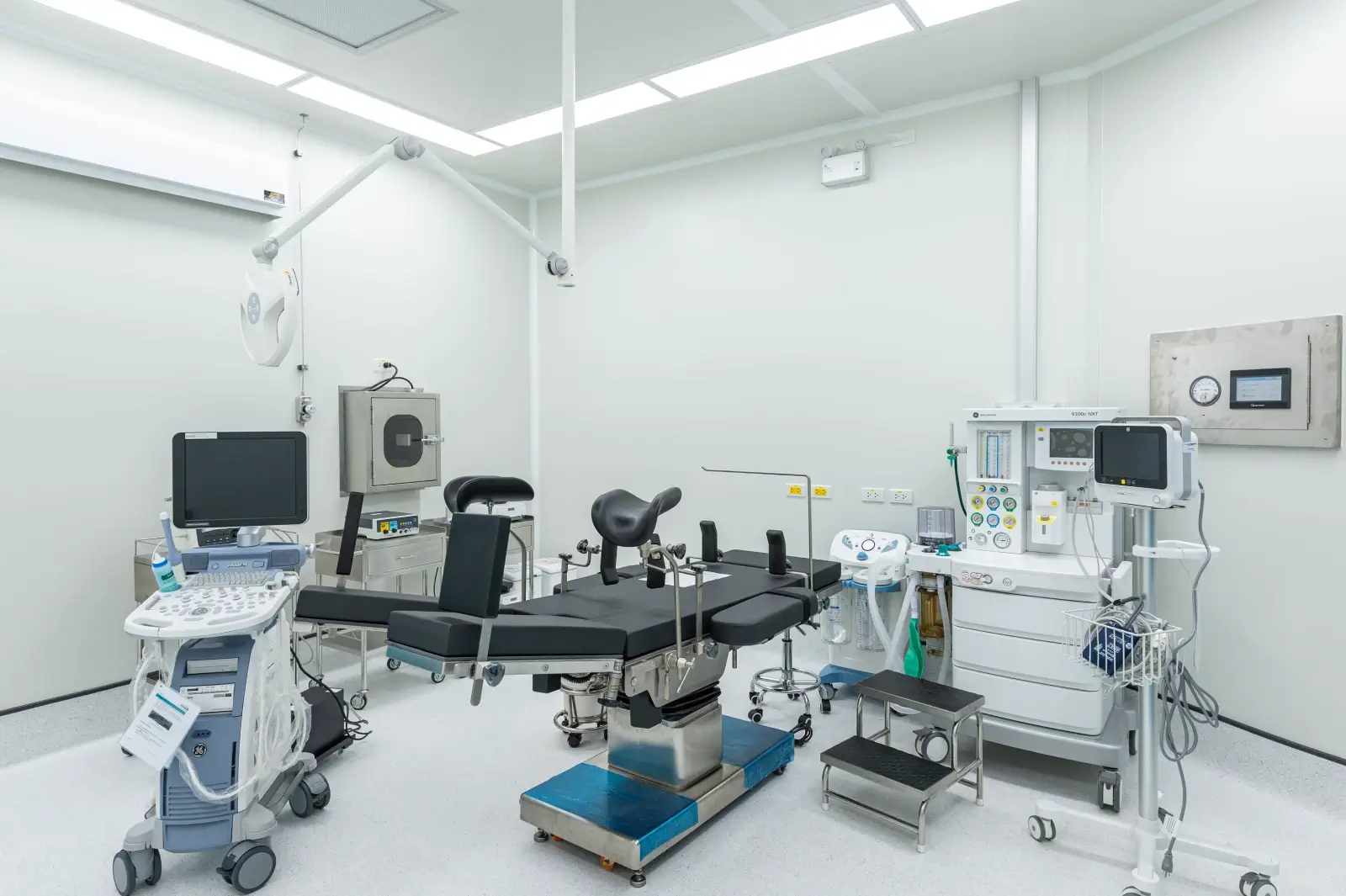 Genea Clinic operation room