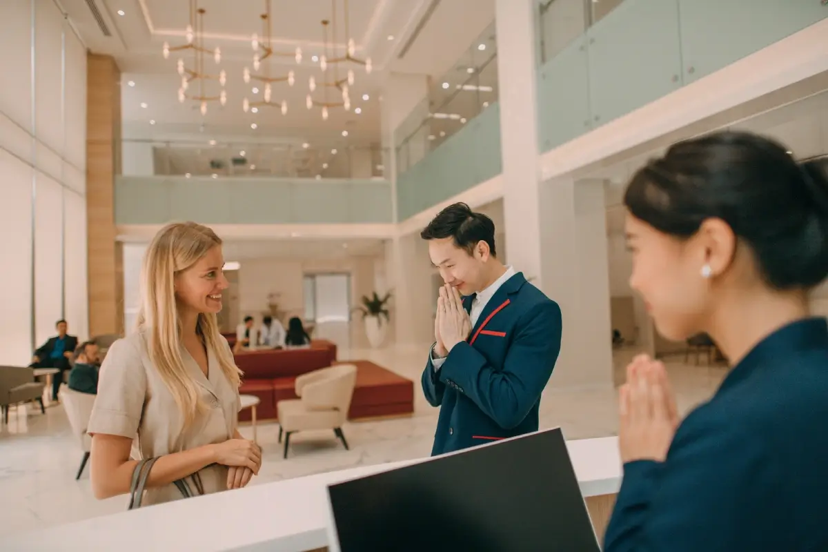 Bangkok International Hospital Service Desk