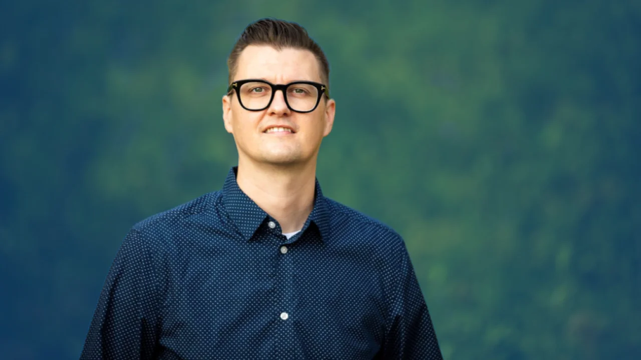 Life at 2toLead: Creative Lead Richard Plantt explains why he left a 17-year role to join 2toLead, from its employee-first culture to remote onboarding.