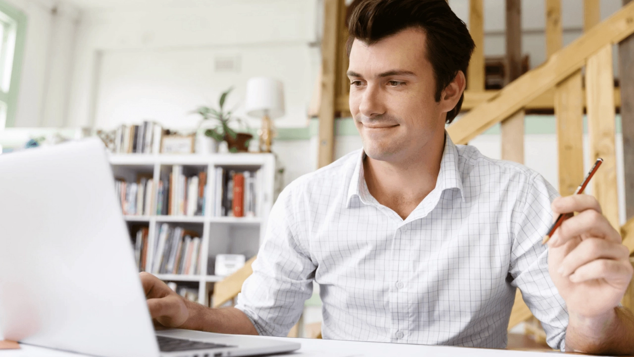 Microsoft 365 tools beyond Viva that improve employee experience: how Glint, Loop, Microsoft Search, Teams, Power Platform, SharePoint and Yammer each help.