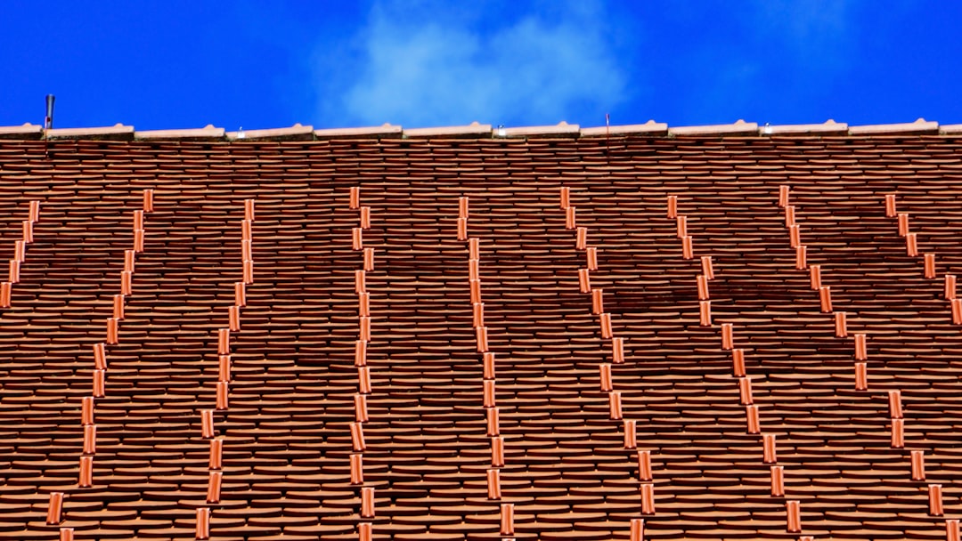 Cost to Replace Tile Roof Underlayment | CountBricks