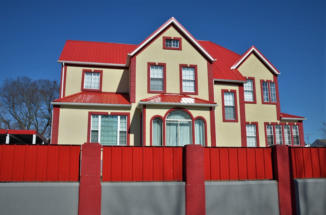 Cost to Paint Trim: CountBricks Residential Estimate Guide