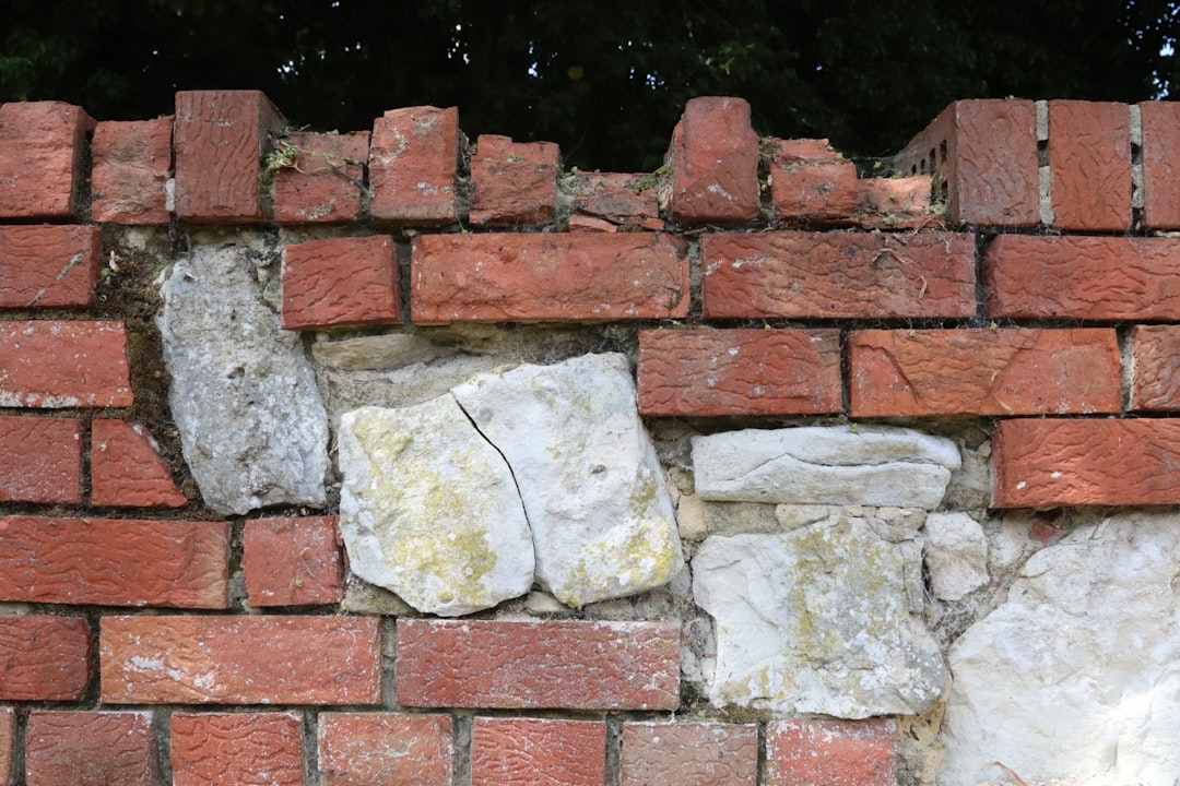 CountBricks: How Much Does It Cost to Build a Stone Wall?