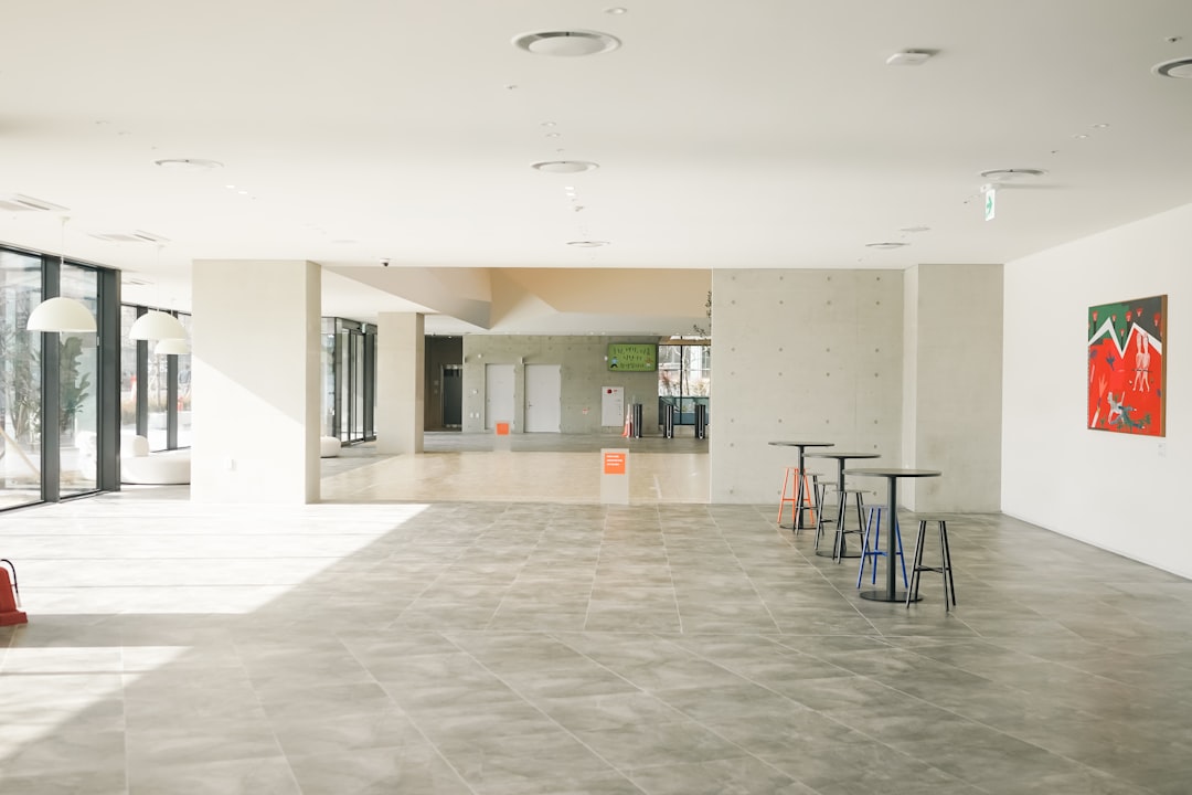 CountBricks: Polish San Diego Floors for Homes