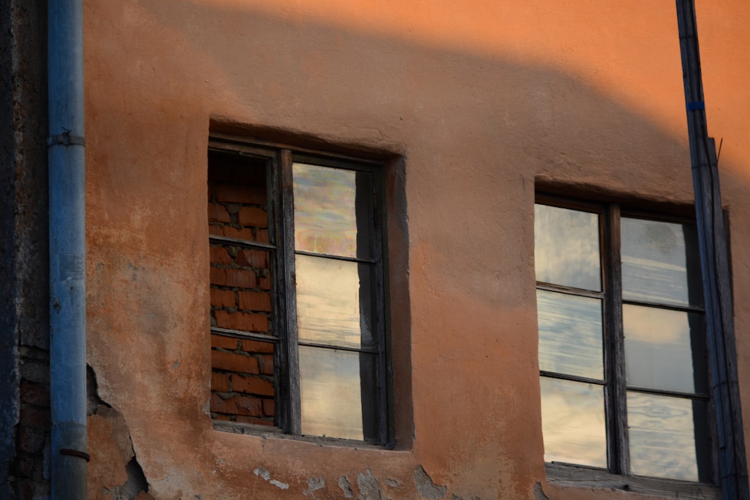 CountBricks: Replace Double Pane Windows Tucson Experts