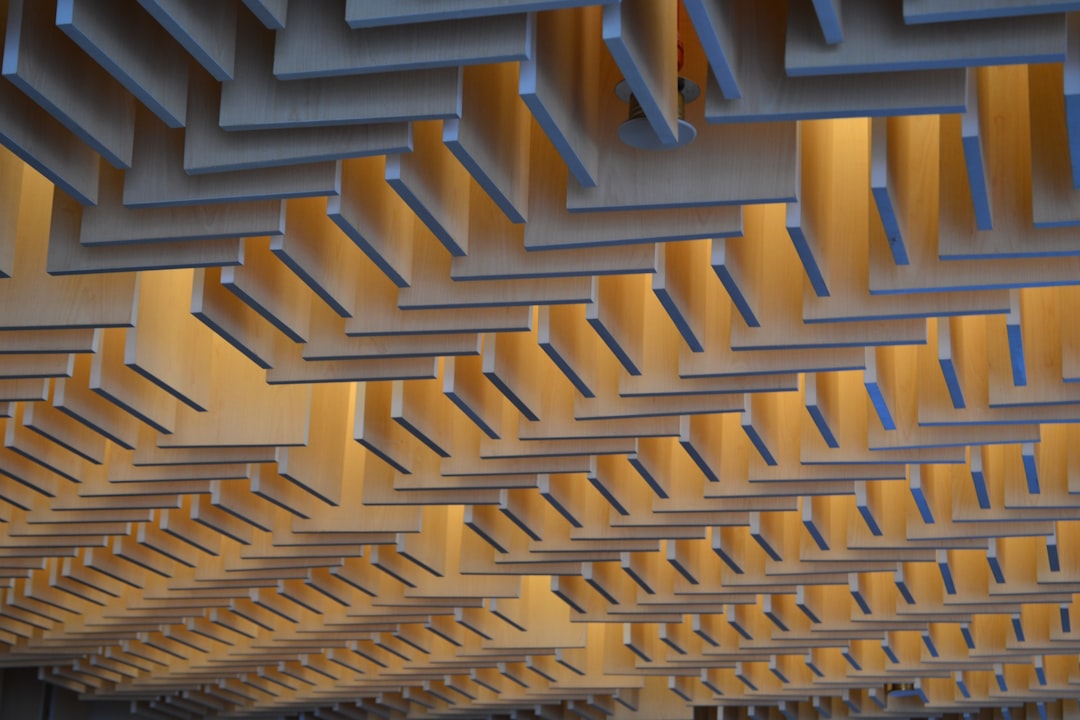 CountBricks: Texturing a Ceiling Made Easy for Homeowners