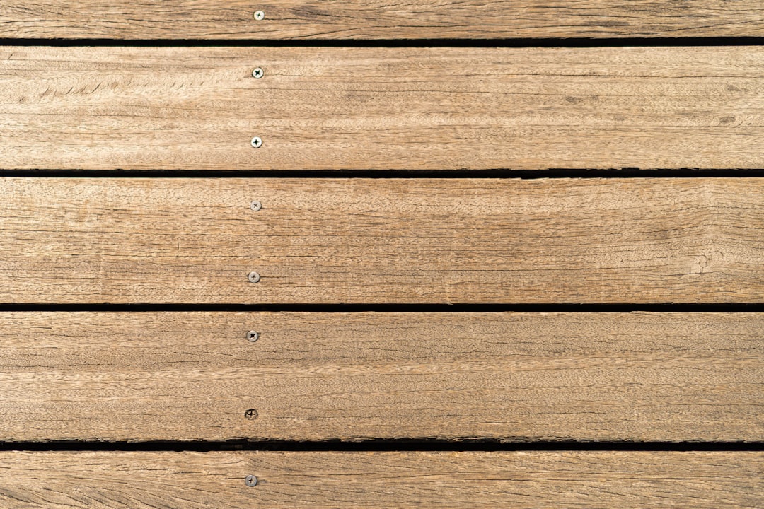 CountBricks: Pressure Wash and Stain Deck Cost Guide