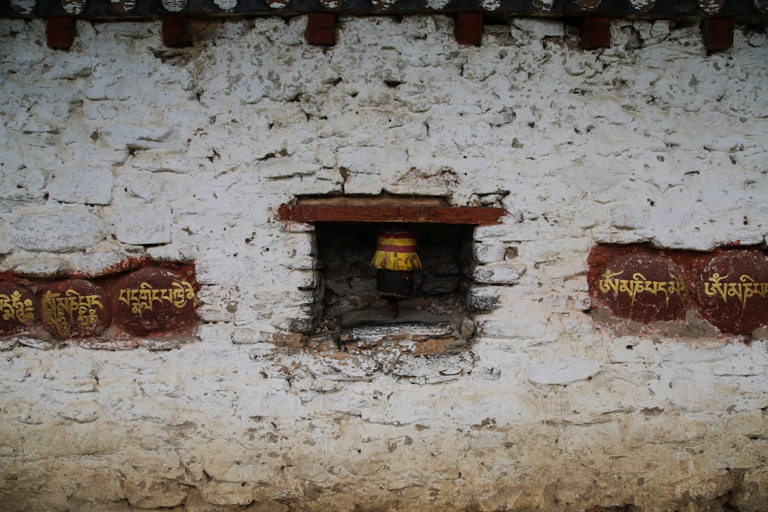 CountBricks: Fireplace Stores Des Moines IA Guide & Costs