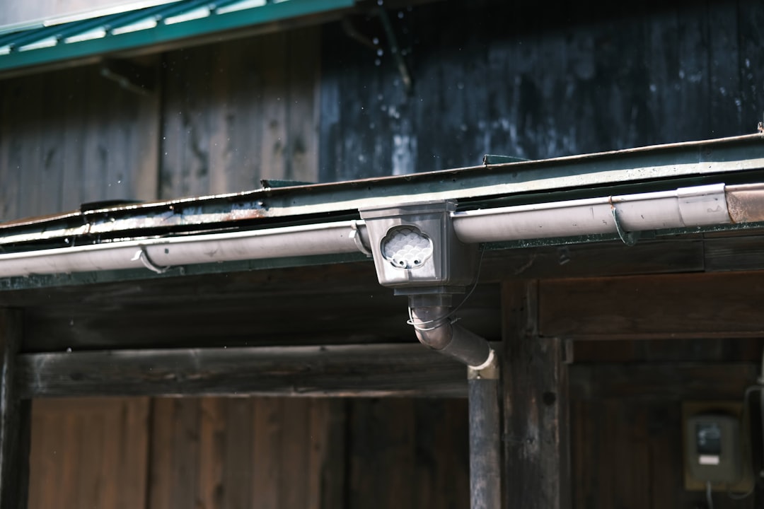 CountBricks: Install Gutters on Garage, Residential Pros