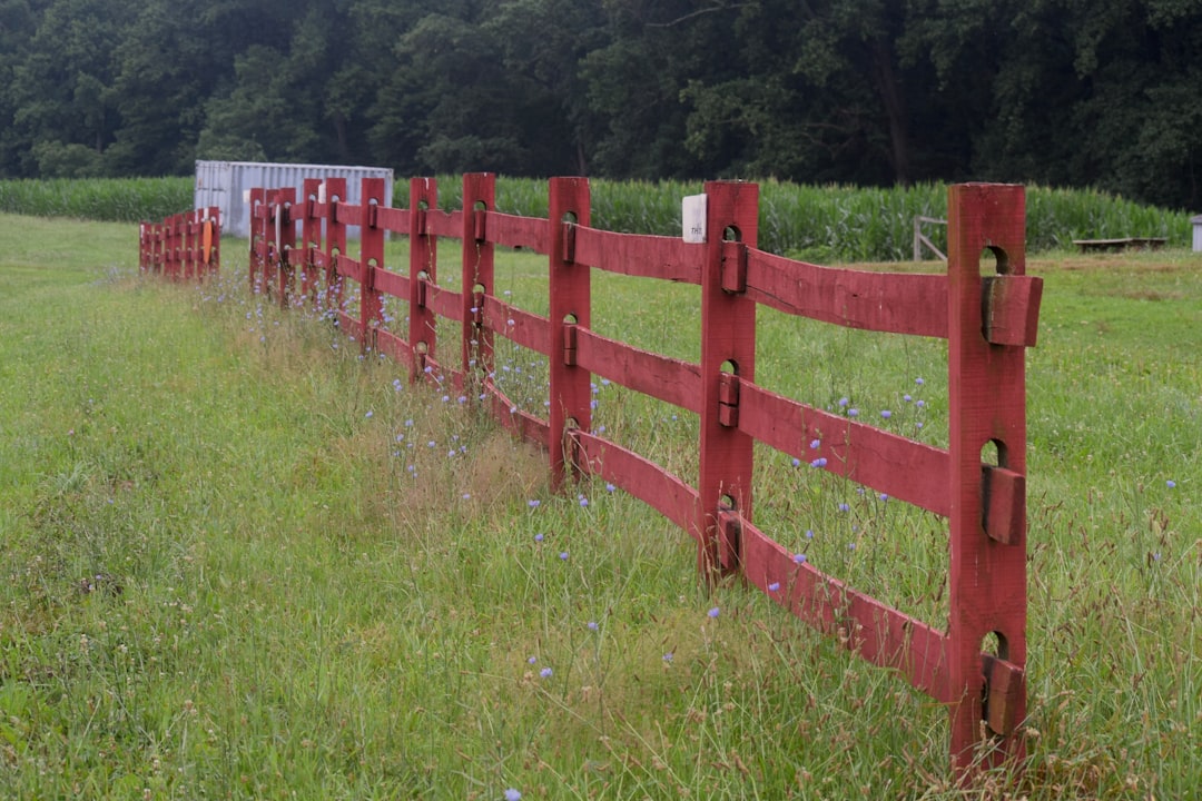 Aluminum Fence Cost Knoxville TN | CountBricks Estimates