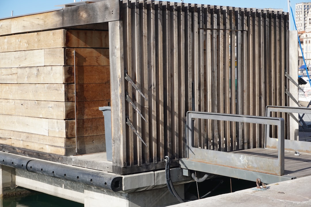 CountBricks Tankless Water Heater Pros in Riverside, CA