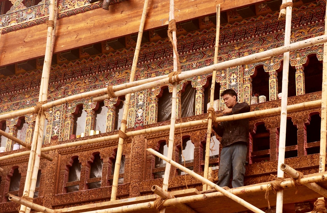 CountBricks Des Moines Door Installation for Homeowners