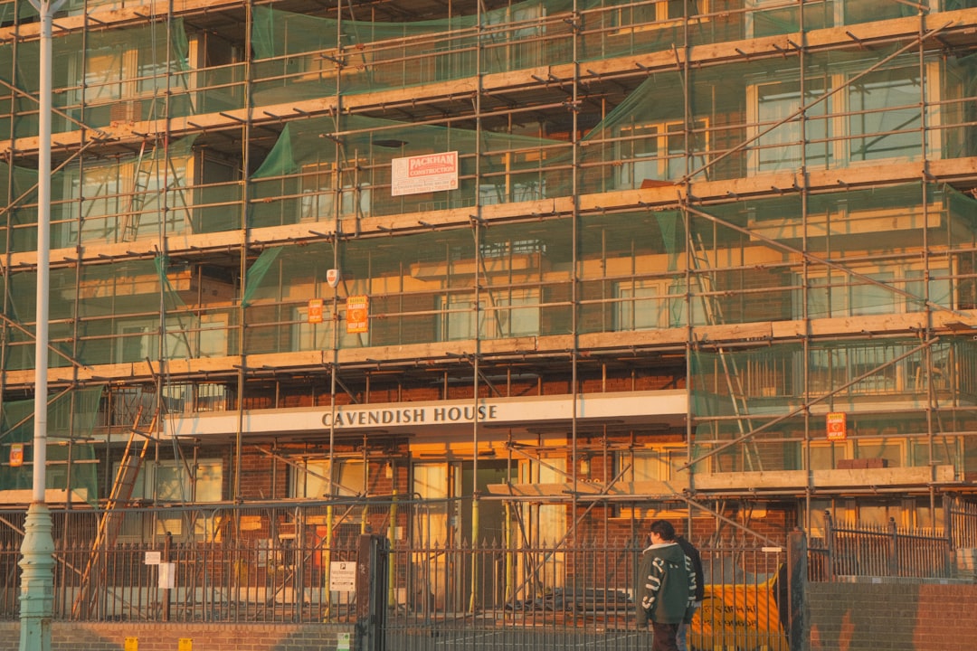 CountBricks: Top Birmingham Fencing Contractors for Homes