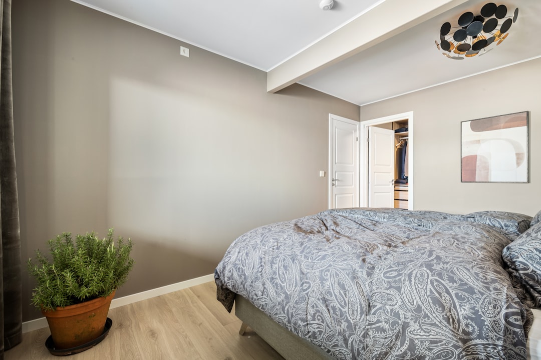 CountBricks: Paint a Bedroom Cost Guide for Residential