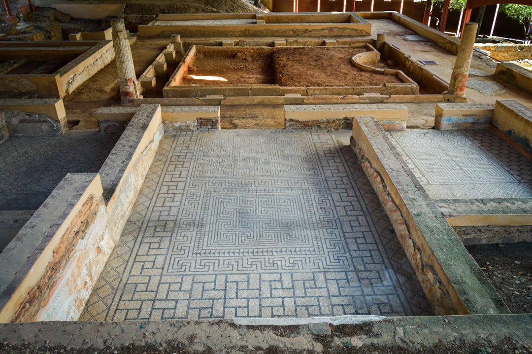 2025 Cost to Demo Tile Floor: CountBricks Labor Analysis