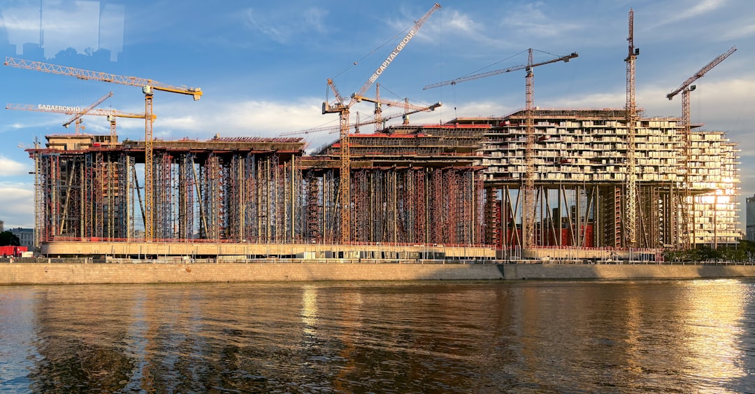 2025 Deck Staining Costs: Updated Insights