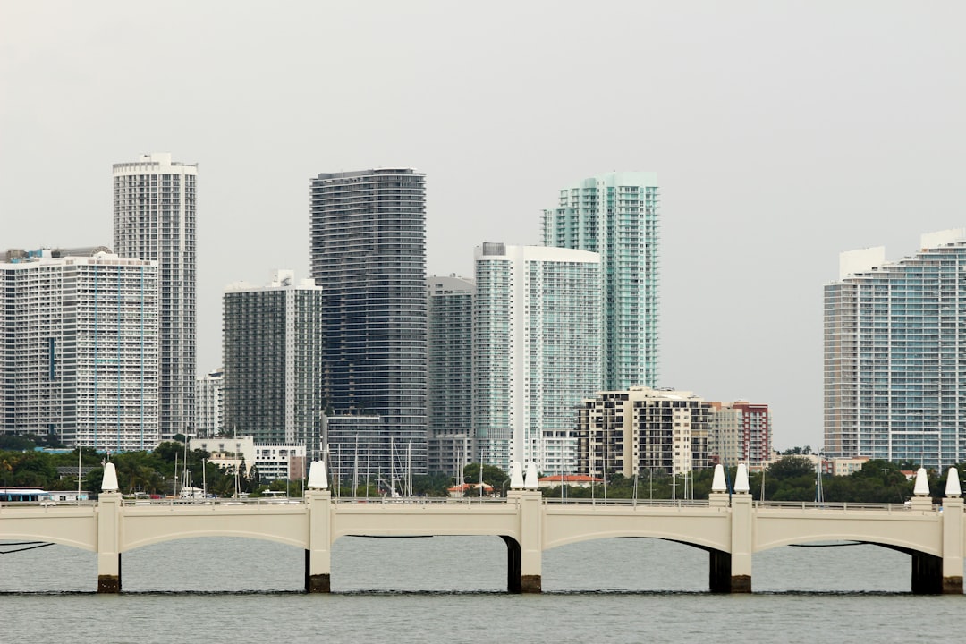 Awnings in Miami Labor Rates 2025 | CountBricks Data