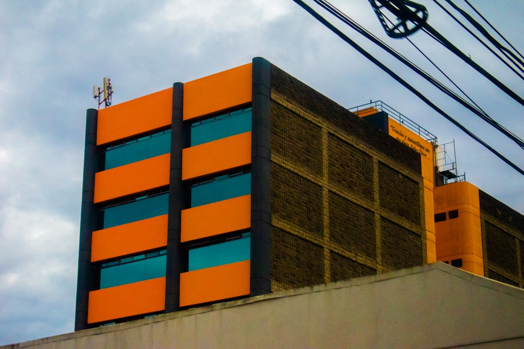 CountBricks floating shelves installation cost guide