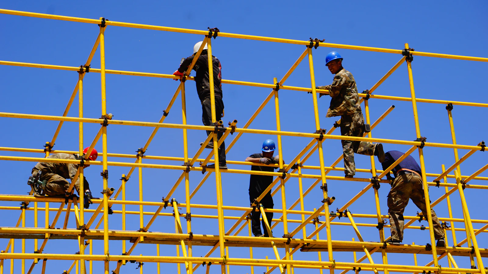 safety and netting in construction work