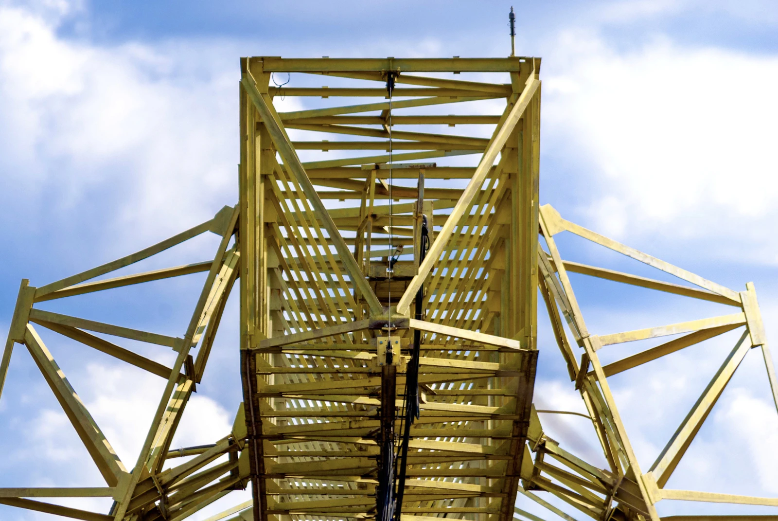 truss and boom in construction work