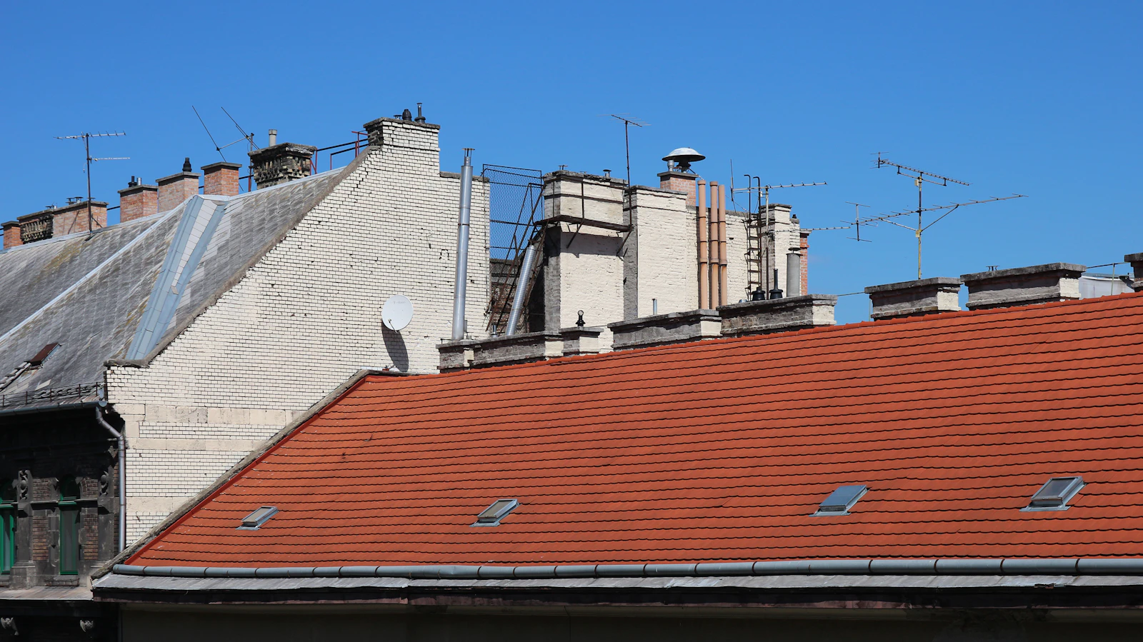 roofing and kettle in construction work