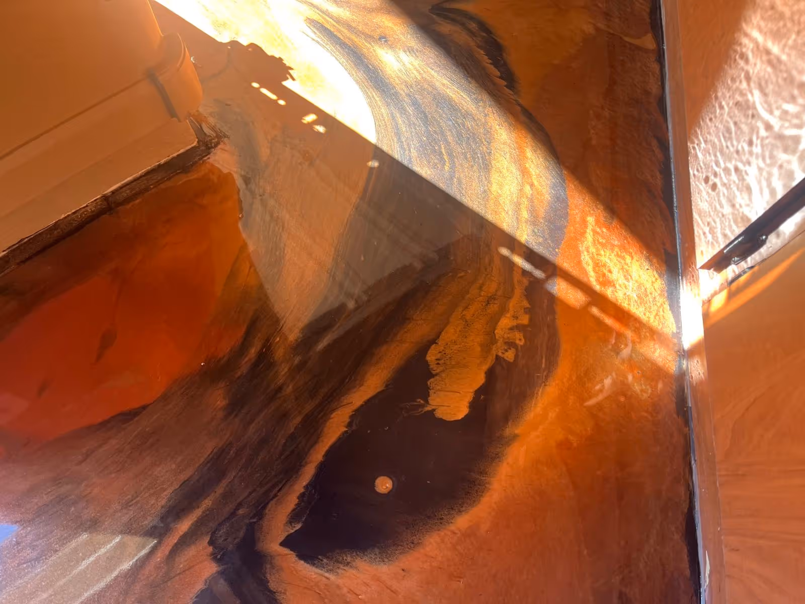 Metallic epoxy