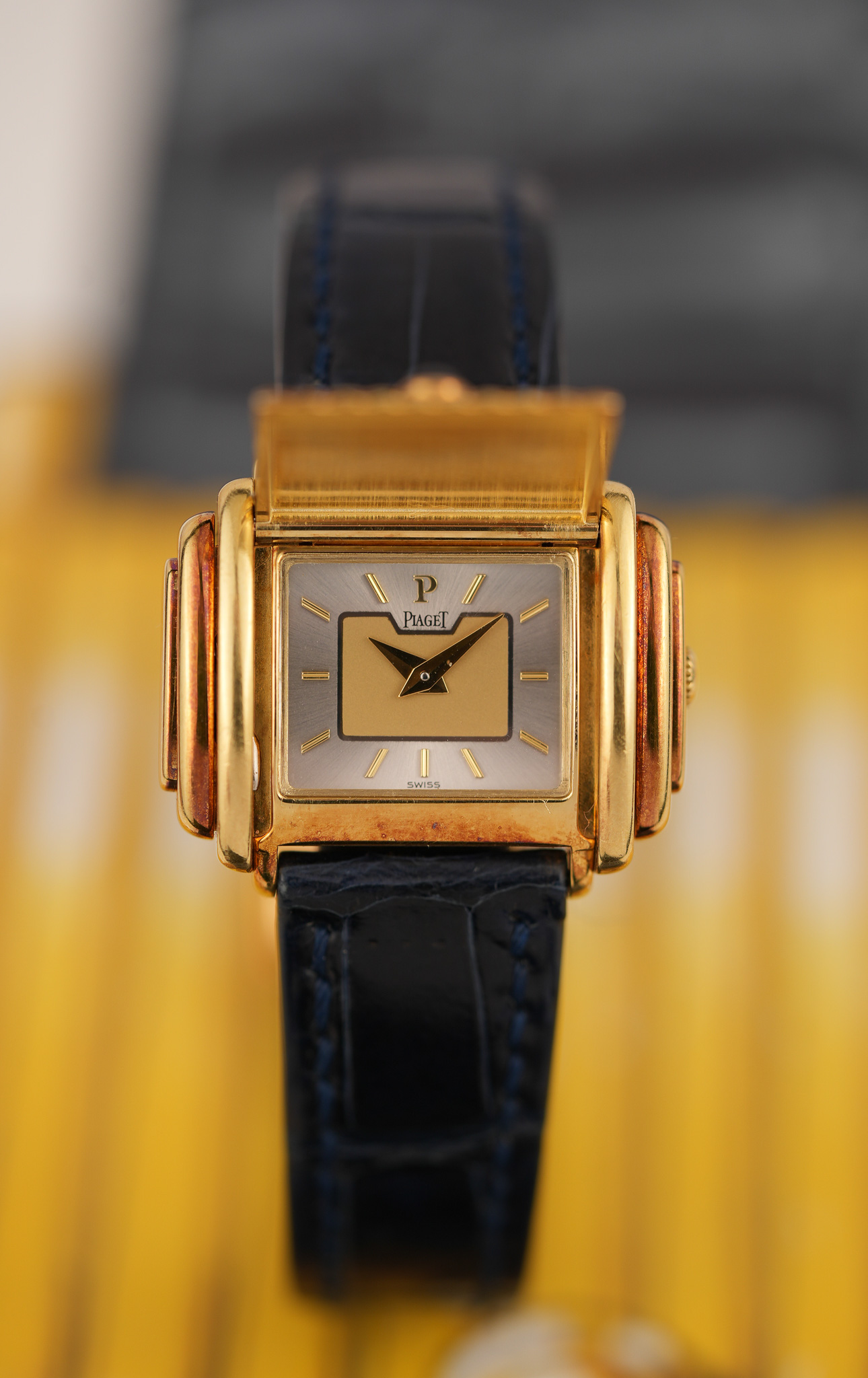 Cms watch background image