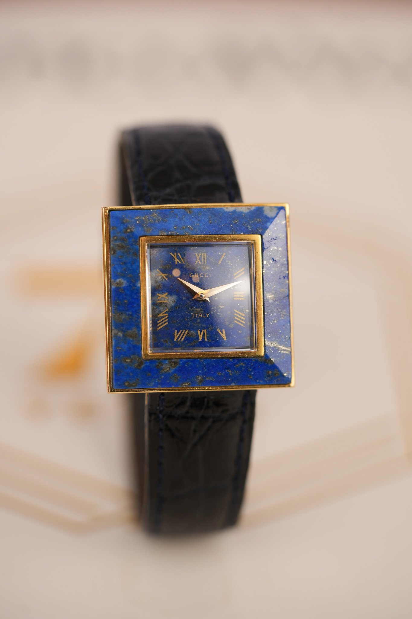 Cms watch background image