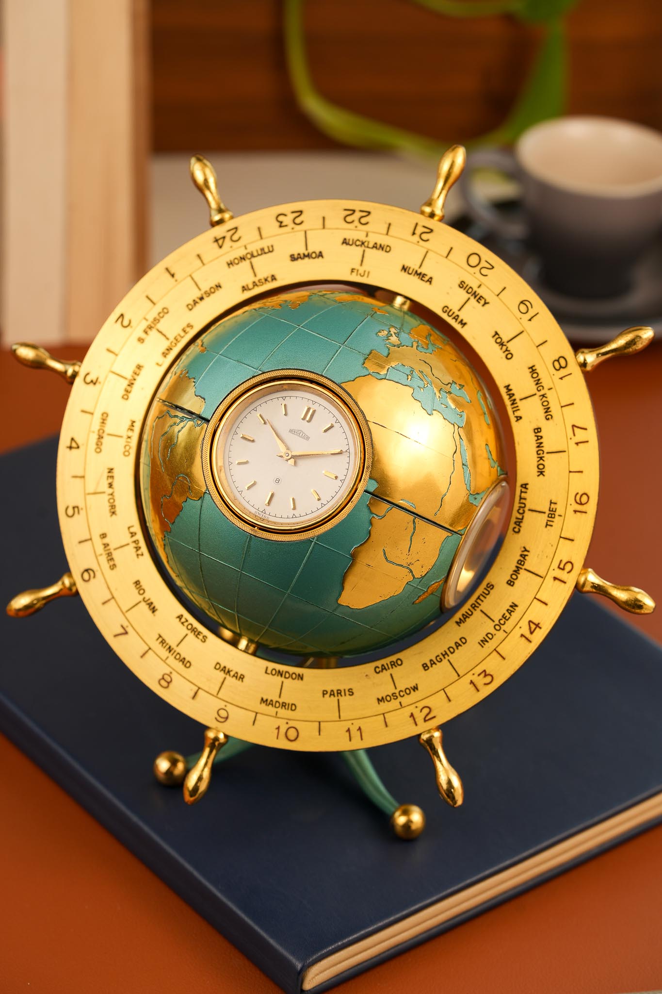 Angelus World Clock & Weather Station