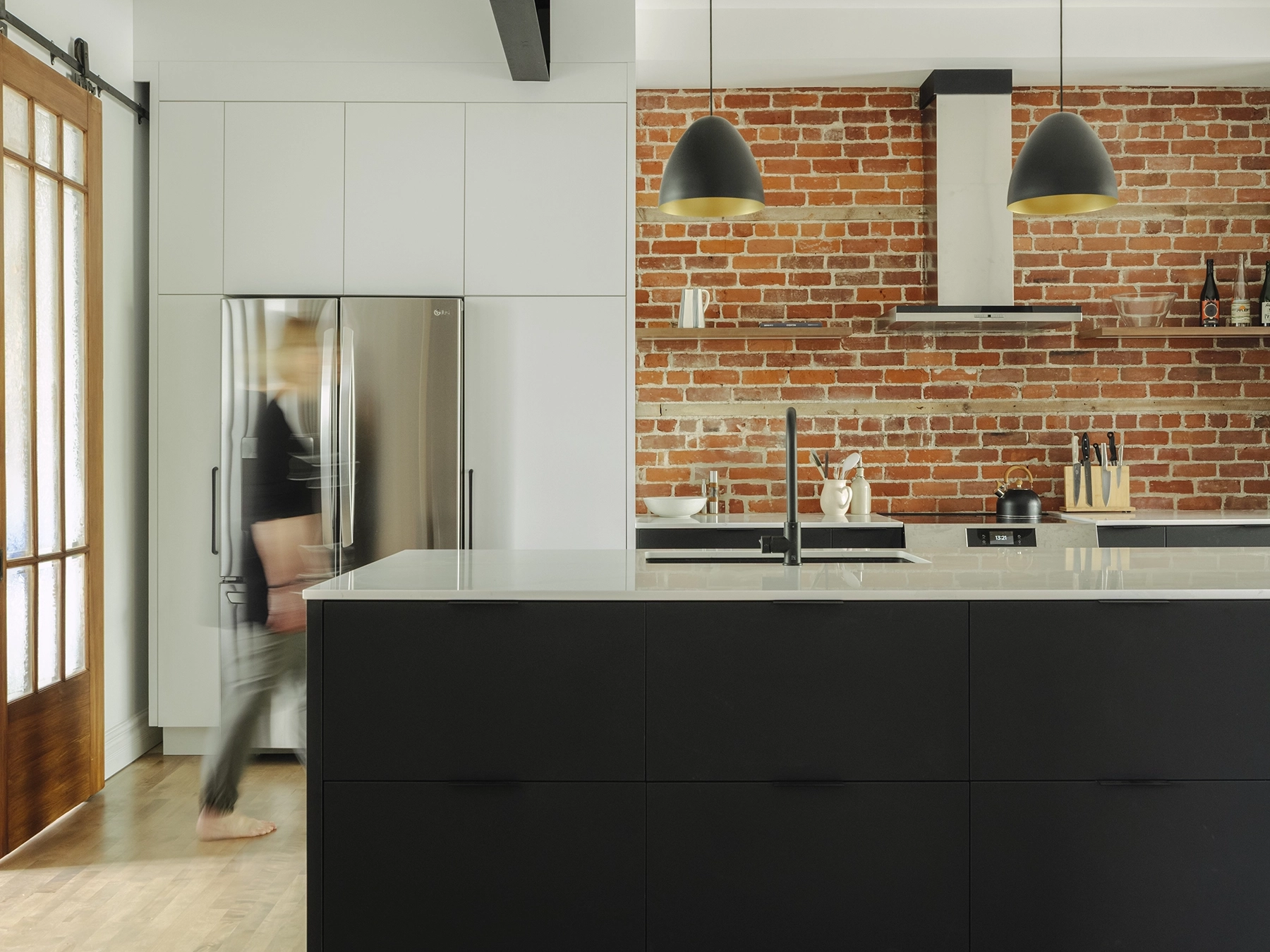 rénovation-patrimoine-résidence-bigénérationnel-brique-bois-desing-intérieur