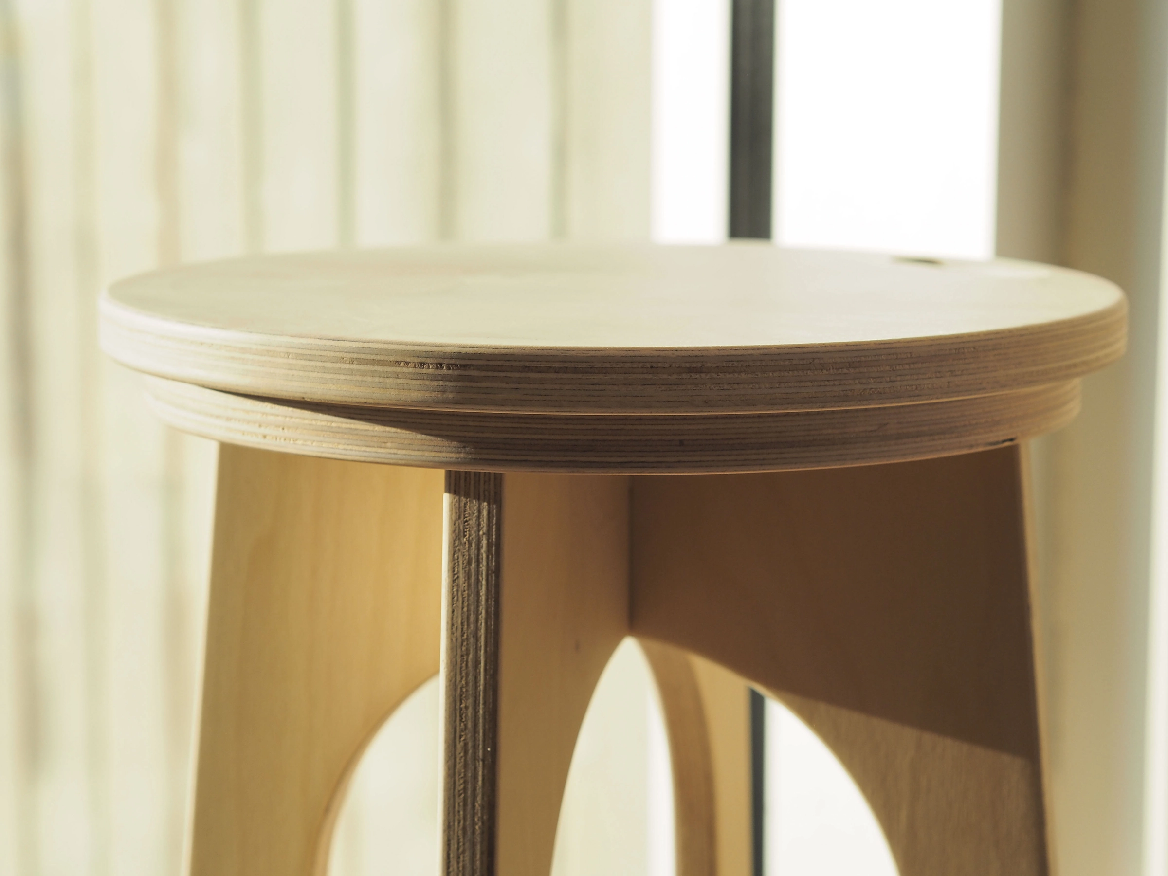 objet-mobilier-école-contreplaqué-adaptabilité