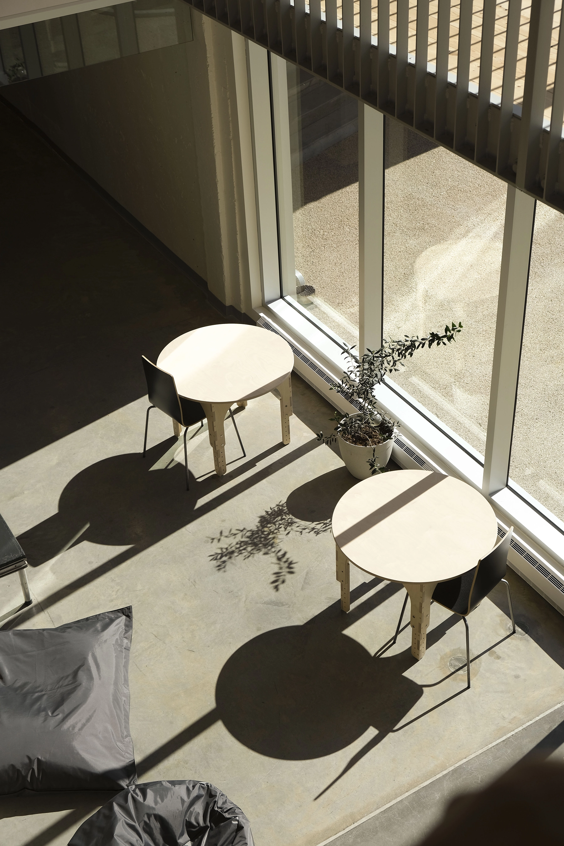 objet-mobilier-école-contreplaqué-adaptabilité